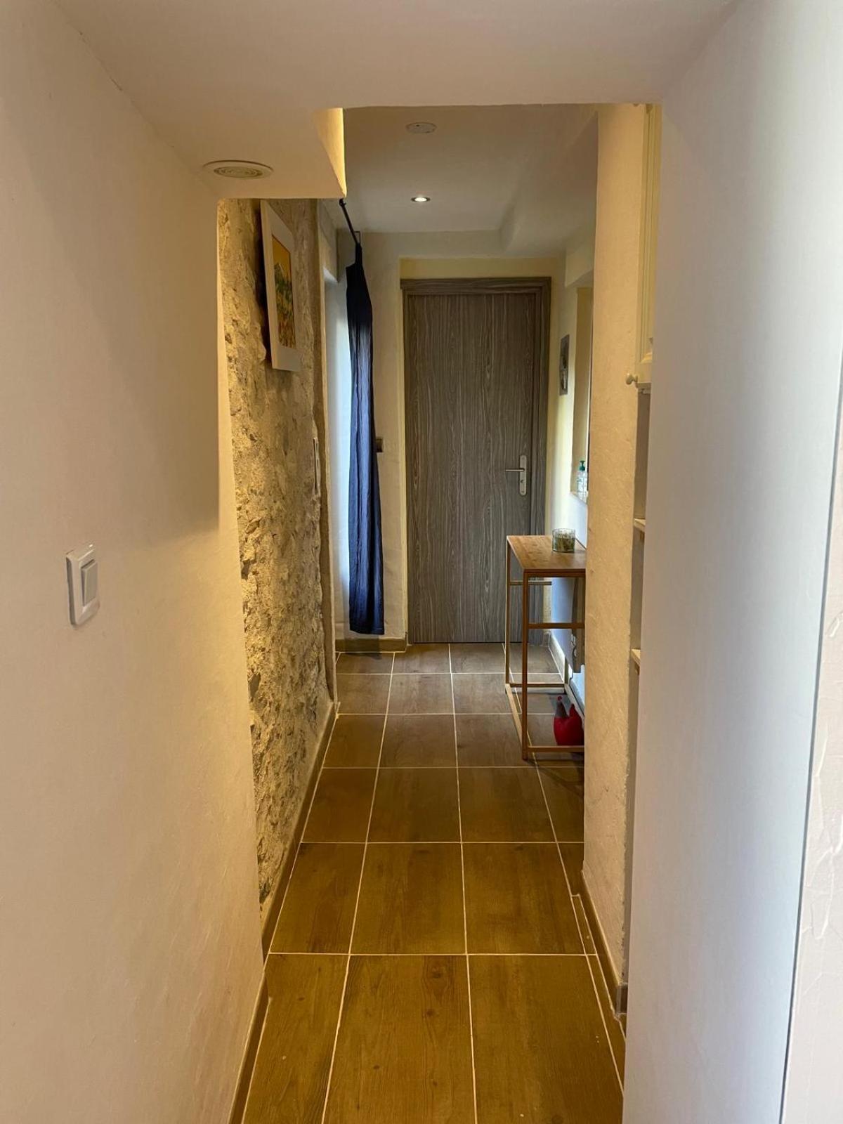Appartement De Plain-Pied Avec Jardin อาวีญง ภายนอก รูปภาพ